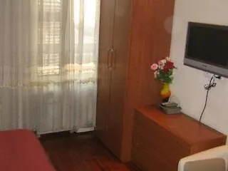 Zhihua Pensjonat Rzym